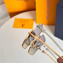 Picture of Louis Vuitton Sunglasses _SKUfw75179607fw